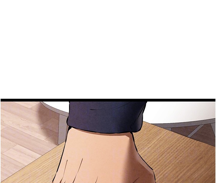 初次深交，請多指教第85話-跪著服務主人的母狗