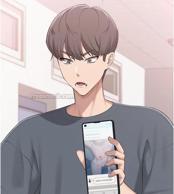 校园成人礼第57話-躲在男廁親密接觸