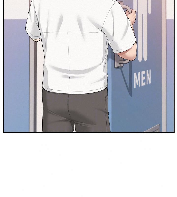 校園成人禮第57話-躲在男廁親密接觸